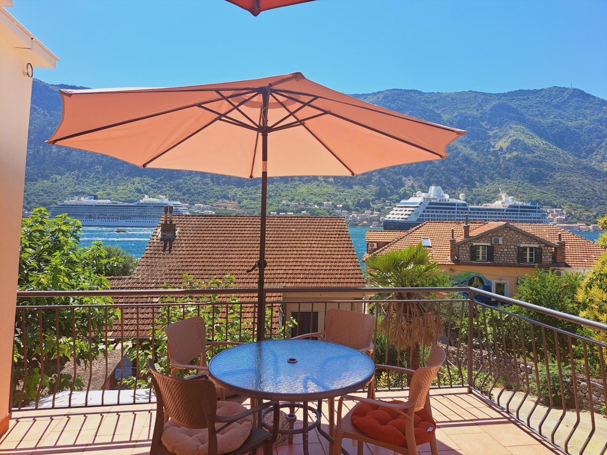 Apartmani F&M Kotor Exterior photo